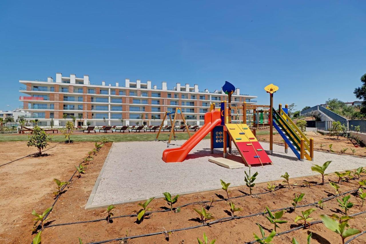 Apartamento Vista Jardim By Portucasa อัลบูเฟรา ภายนอก รูปภาพ